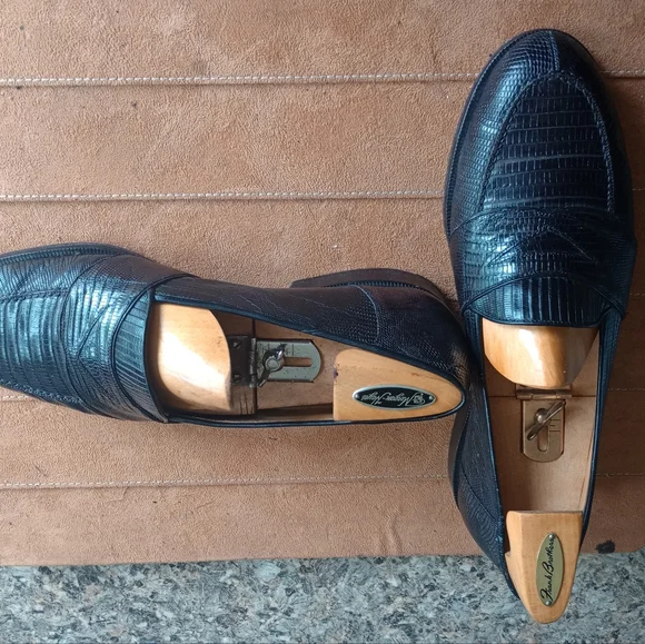 MAGNANNI MENS Black LizardSkin Slipon Penny Loafer Size 11M (94)